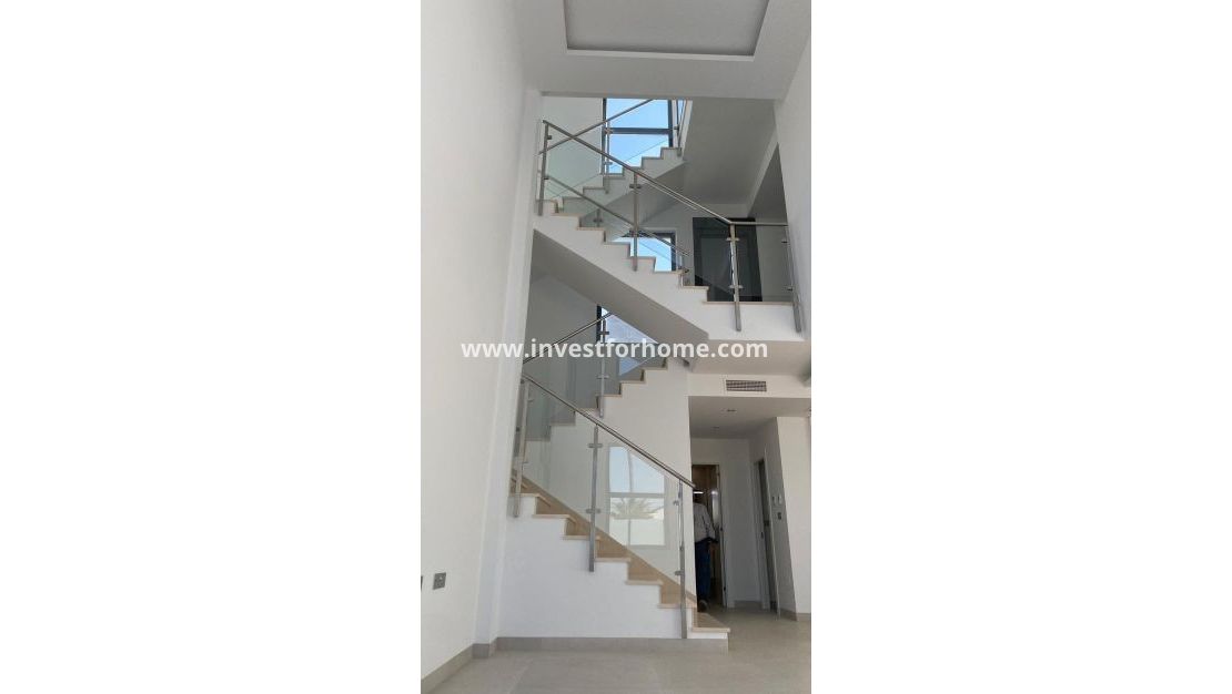 Sale - Villa - Torrevieja - Los Balcones