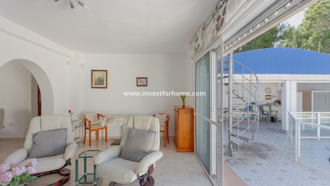 Sale - Villa - Torrevieja - Los Balcones