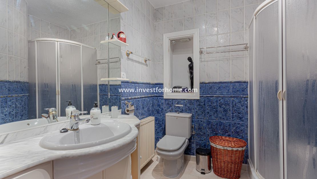 Sale - Villa - Torrevieja - Los Balcones