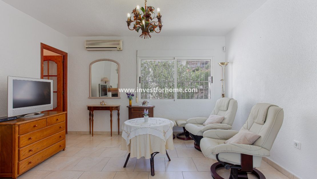 Sale - Villa - Torrevieja - Los Balcones