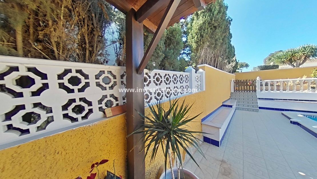 Sale - Villa - Torrevieja - Los Balcones