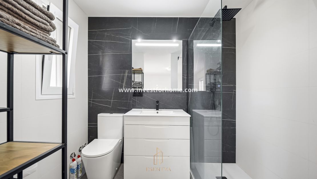 Sale - Villa - Torrevieja - Los Balcones