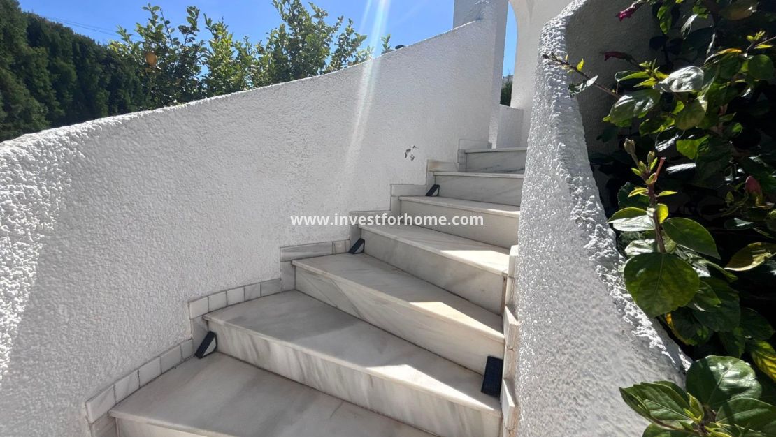 Sale - Villa - Torrevieja - Los Balcones