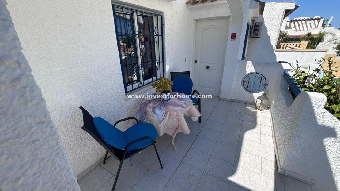 Sale - Villa - Torrevieja - Los Balcones