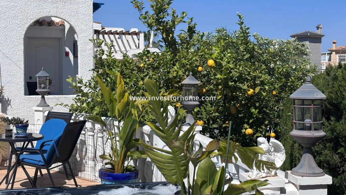 Sale - Villa - Torrevieja - Los Balcones