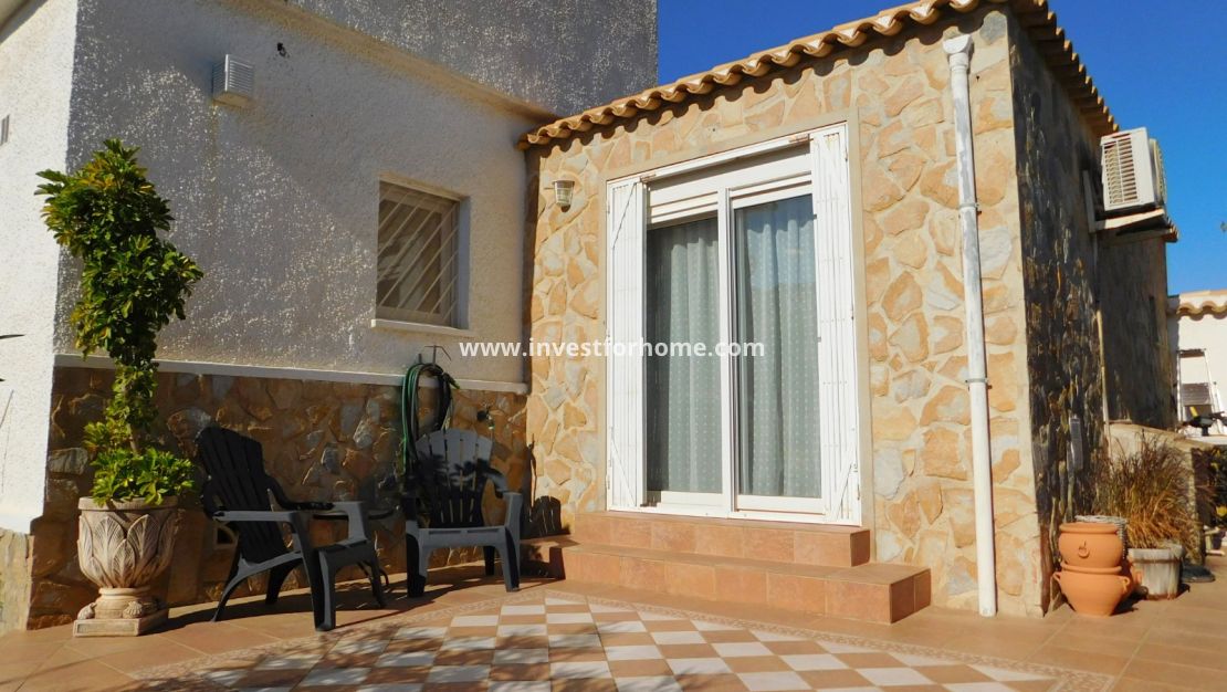 Sale - Villa - Torrevieja - San Luis