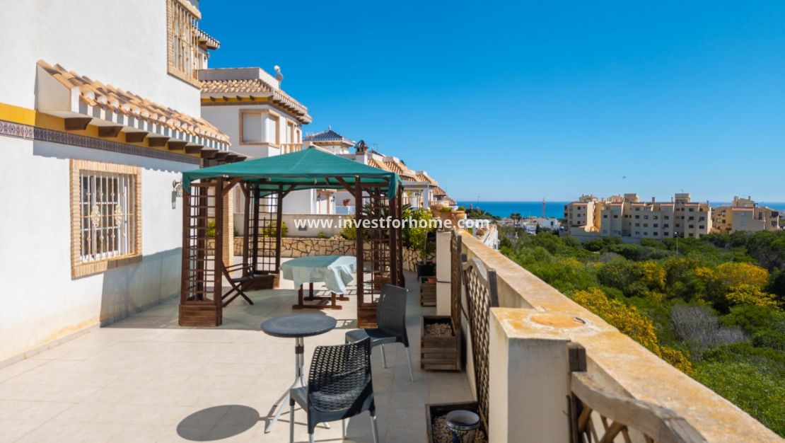 Sale - Villa - Torrevieja - Torrelamata - La Mata