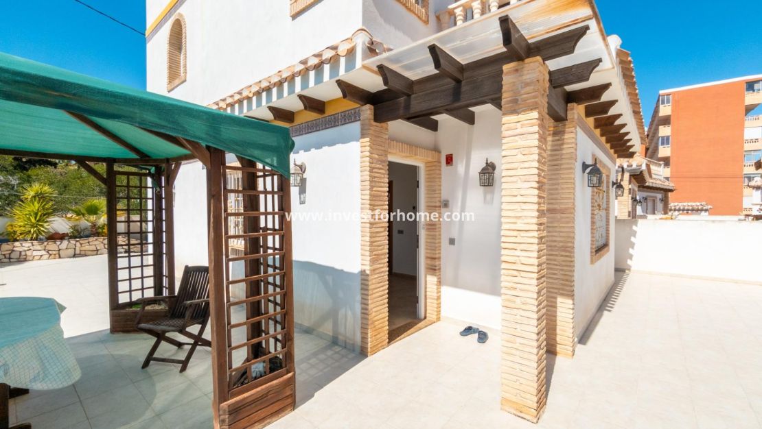 Sale - Villa - Torrevieja - Torrelamata - La Mata