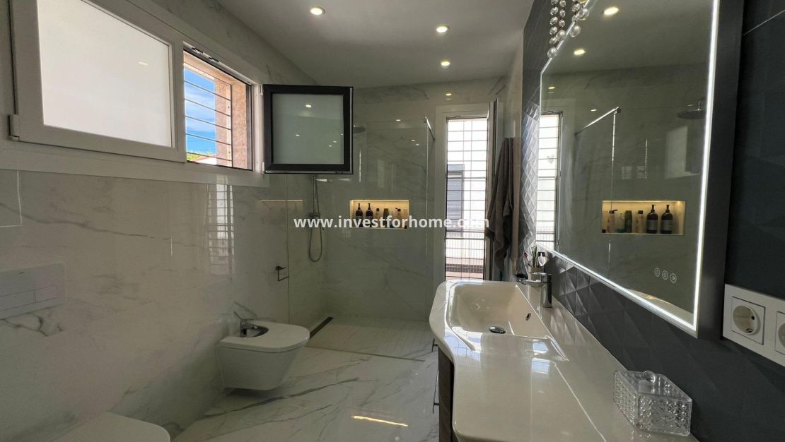 Sale - Villa - Torrevieja - Torrelamata - La Mata