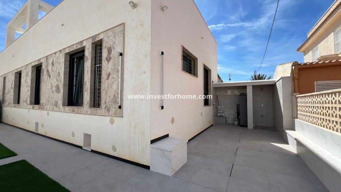 Sale - Villa - Torrevieja - Torrelamata - La Mata