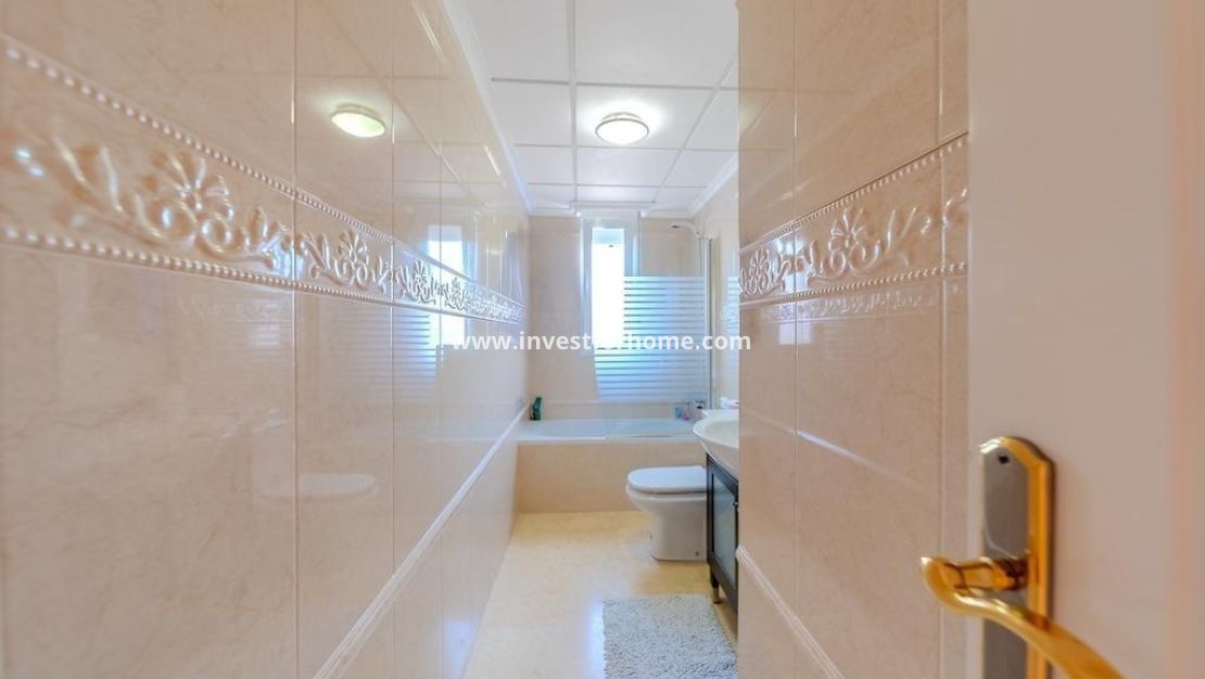 Sale - Villa - Torrevieja - Torrelamata - La Mata