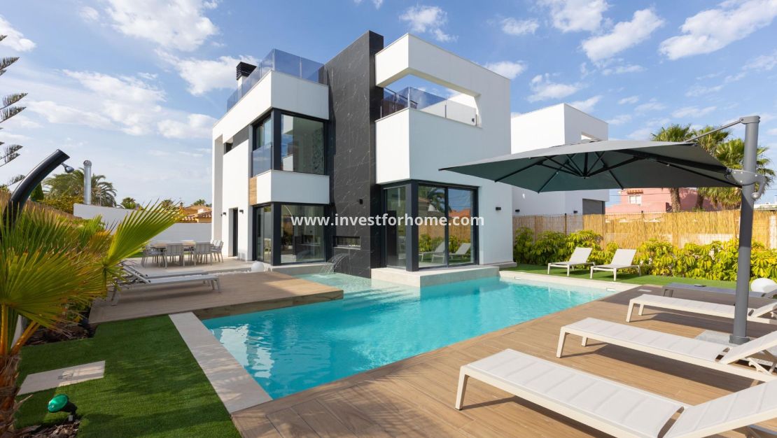 Sale - Villa - Torrevieja - Torreta Florida