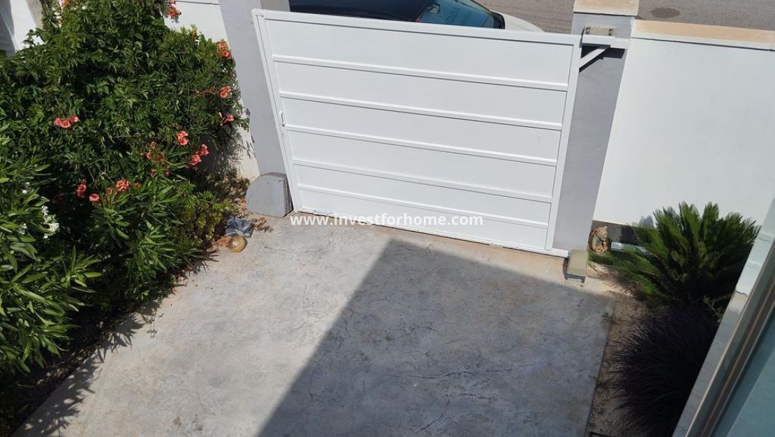 Sale - Villa - Torrevieja - Torreta Florida