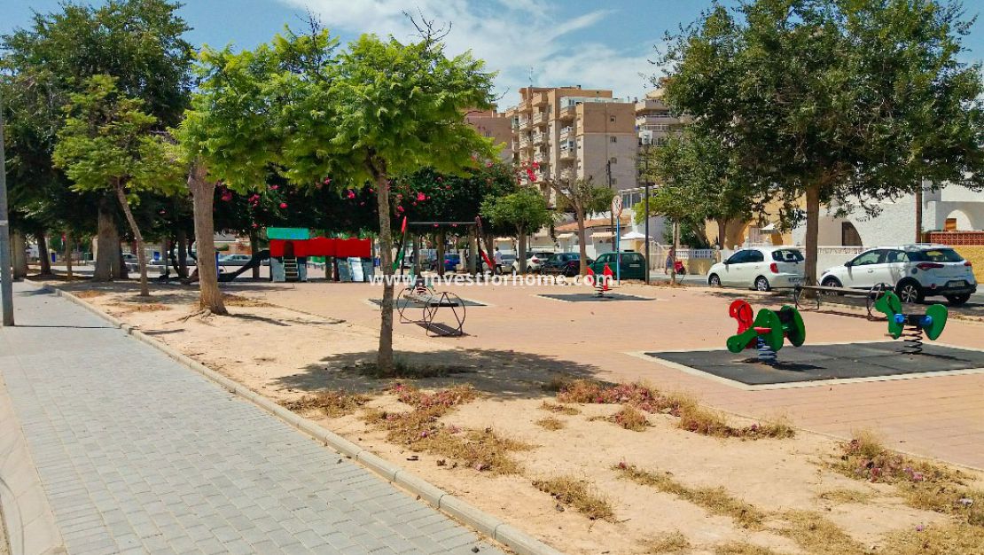 Te koop, Bungalow, gerenoveerd, Nueva Torrevieja, Calas Blanca, Habaneras Center, Torrevieja