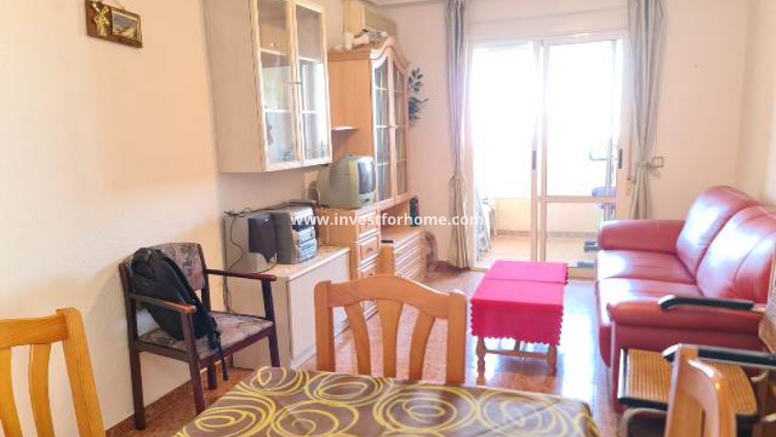 Torrevieja, el acequion, Naufragos, Parque de las Naciones, Playa del Acequion, Doña Sinforosa, Investforhome