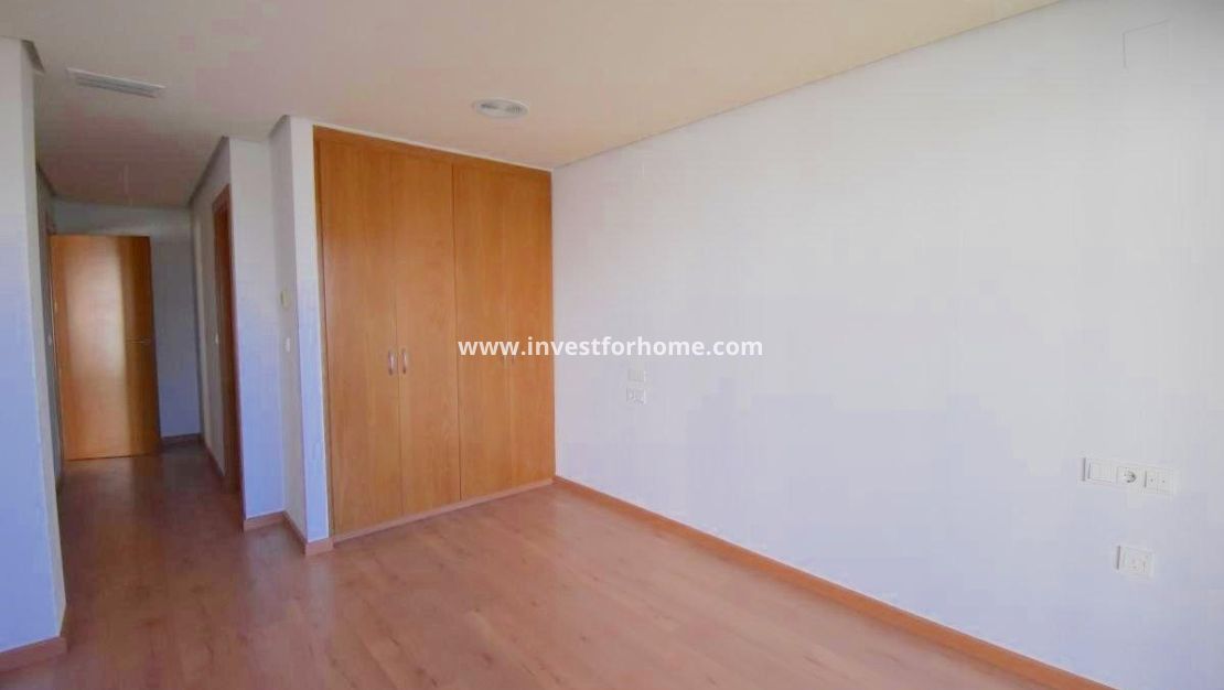 Vente - Appartement - Torrevieja - Centro - Muelle Pesquero