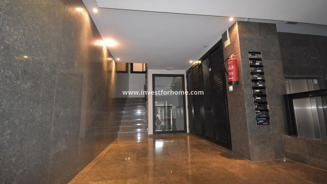 Vente - Appartement - Torrevieja - Centro - Muelle Pesquero