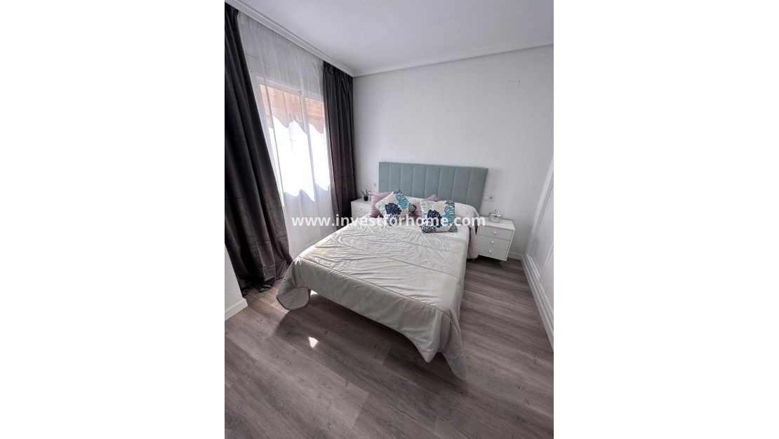 Vente - Appartement - Torrevieja - Centro - Muelle Pesquero