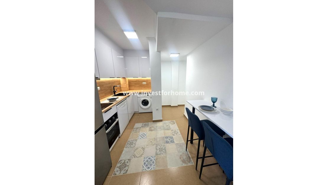 Vente - Appartement - Torrevieja - Centro - Muelle Pesquero