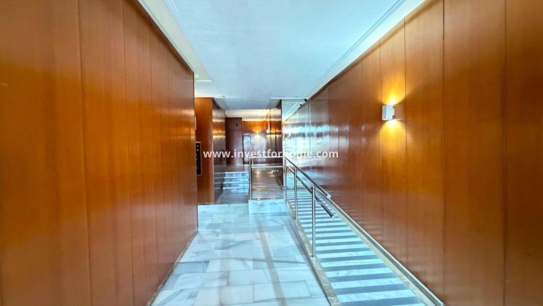 Vente - Appartement - Torrevieja - Centro - Muelle Pesquero