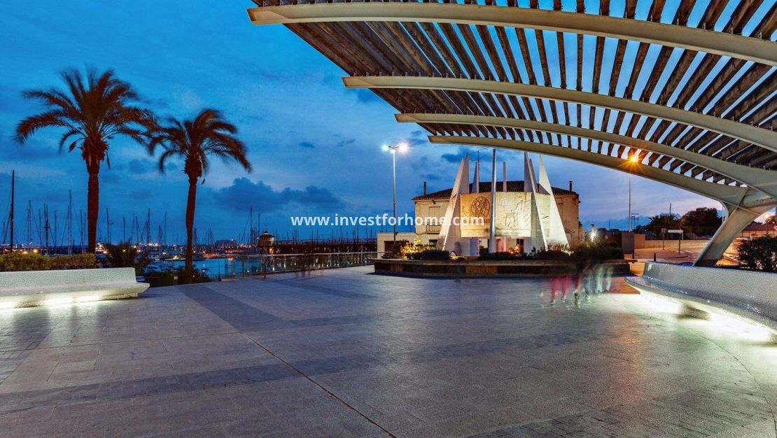 Vente - Appartement - Torrevieja - Centro - Muelle Pesquero