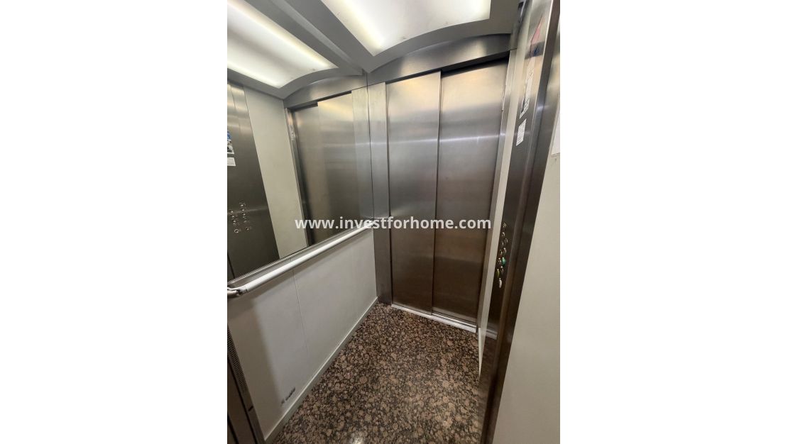 Vente - Appartement - Torrevieja - Centro