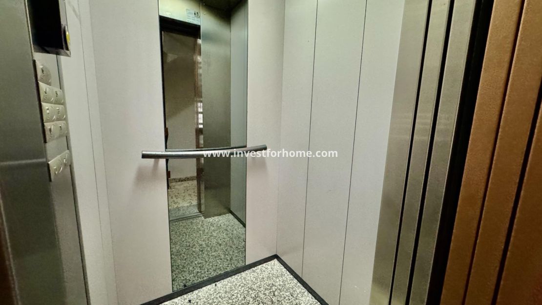 Vente - Appartement - Torrevieja - Centro