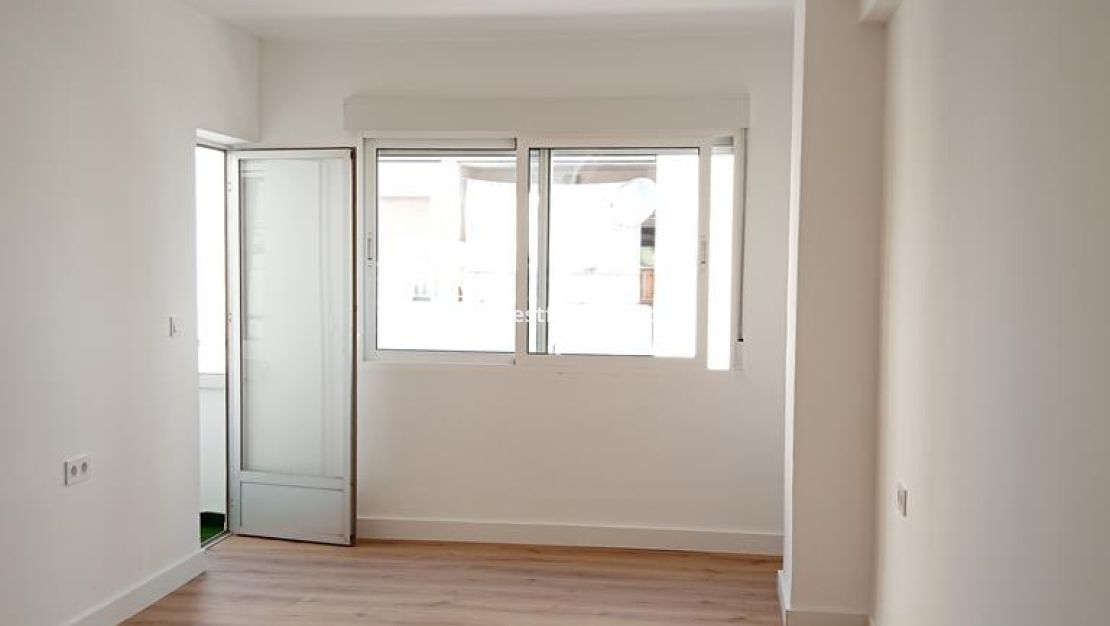 Vente - Appartement - Torrevieja - El Molino