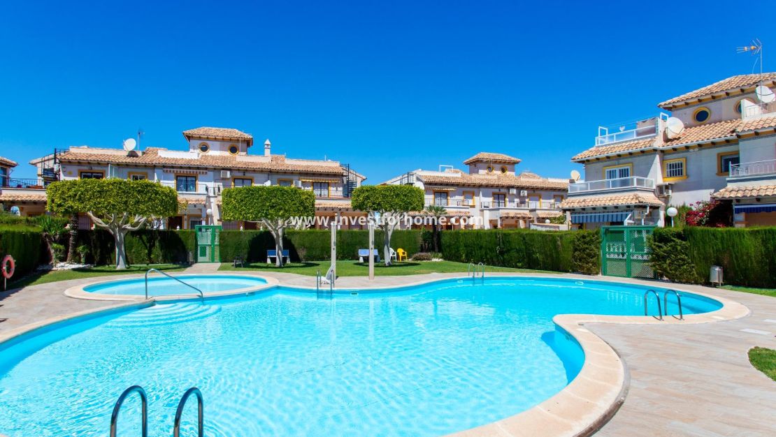 Vente - Bungalow - Orihuela Costa - Punta Prima