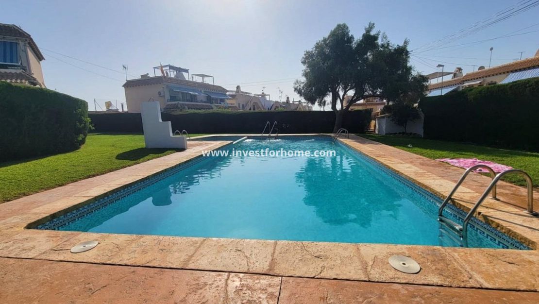 Vente - Bungalow - Torrevieja - Nueva Torrevieja - Aguas Nuevas
