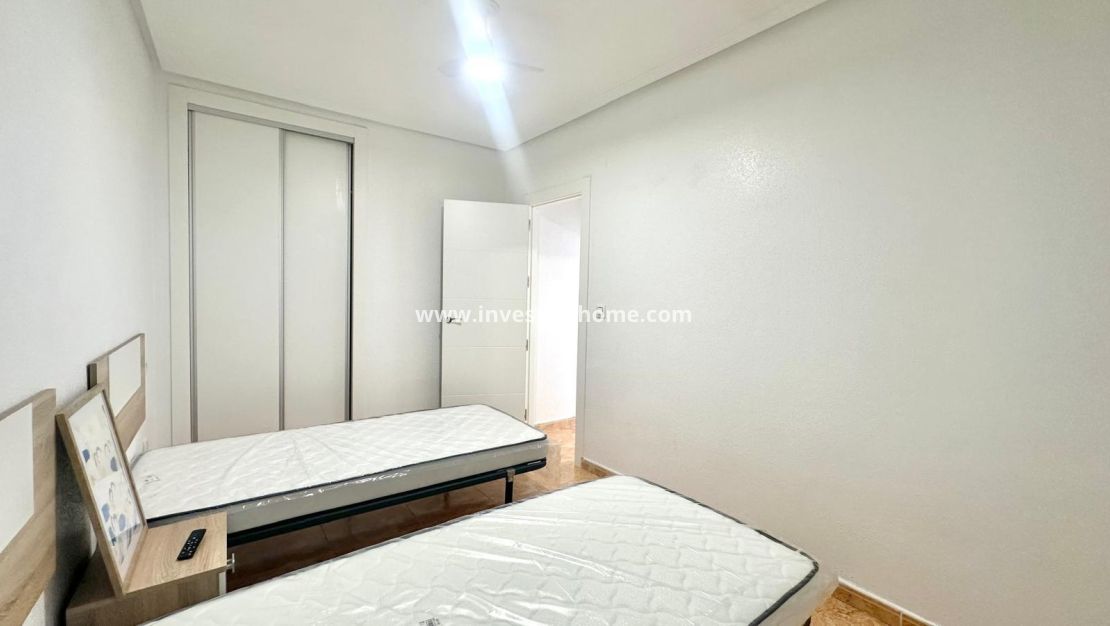 Vente - Bungalow - Torrevieja - Playa de los Locos