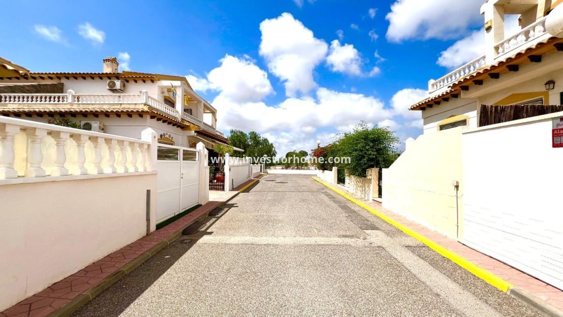 Vente - Maison - Orihuela Costa - Urbanización Perla Del Mar