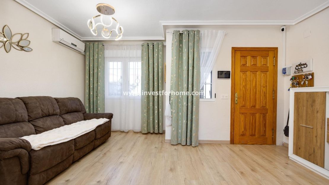 Vente - Maison - Torrevieja - aguas nuevas