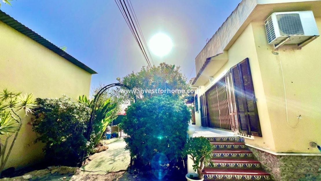 Vente - Villa - Daya vieja - Costa Blanca Sur