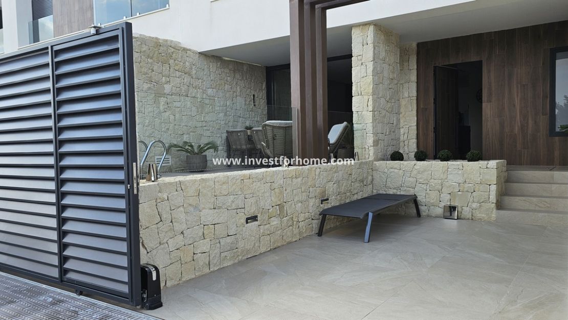 Vente - Villa - Dolores - Sector 4