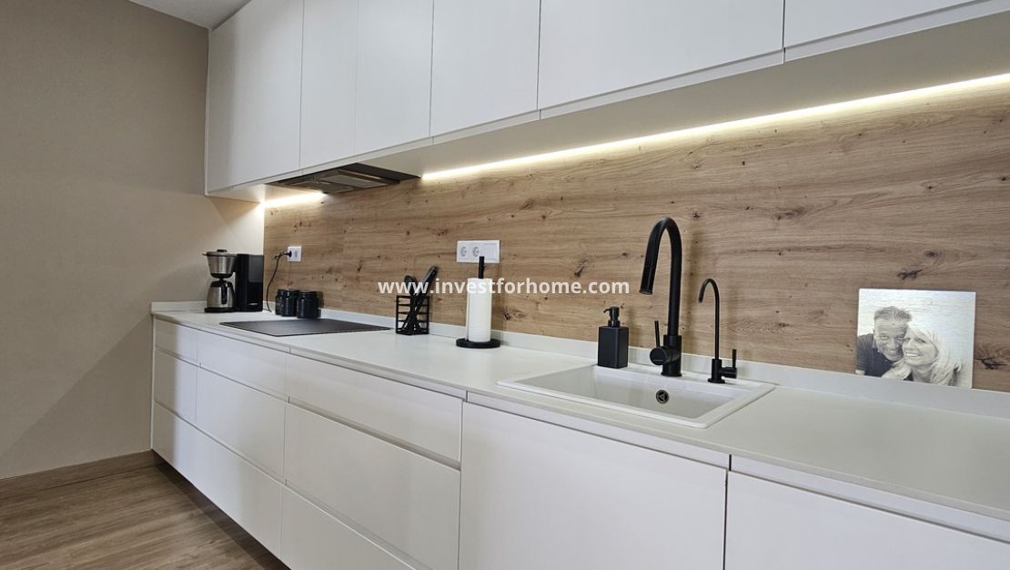 Vente - Villa - Dolores - Sector 4