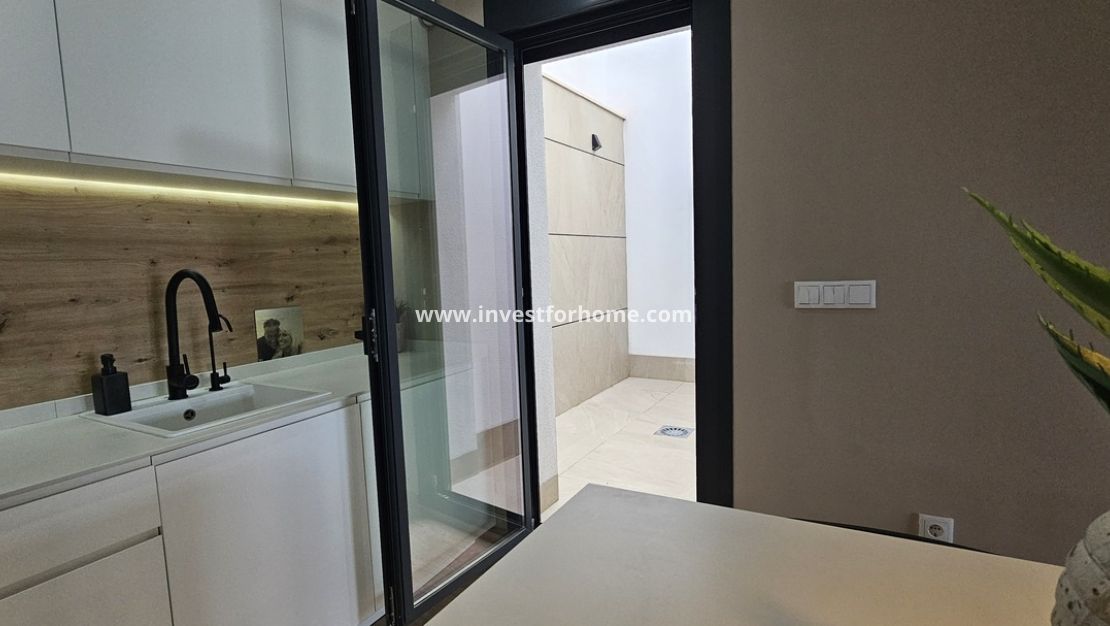 Vente - Villa - Dolores - Sector 4