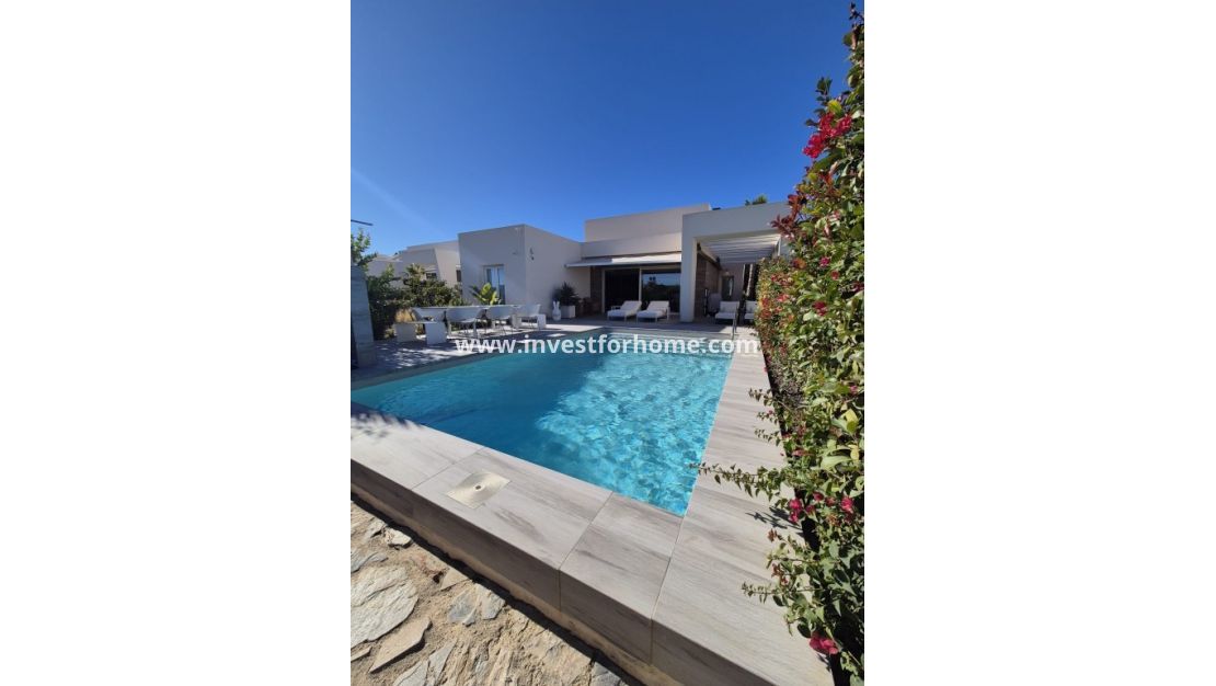 Vente - Villa - La Finca Golf Resort - Inland