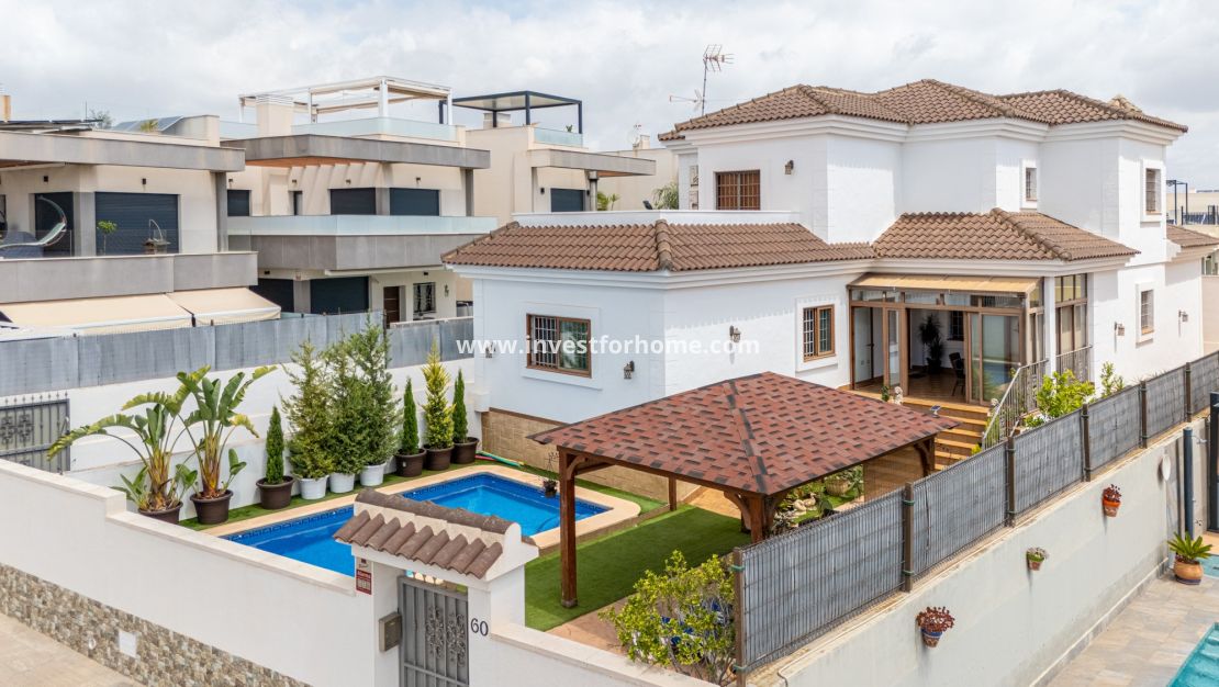 Vente - Villa - Los Montesinos - Costa Blanca