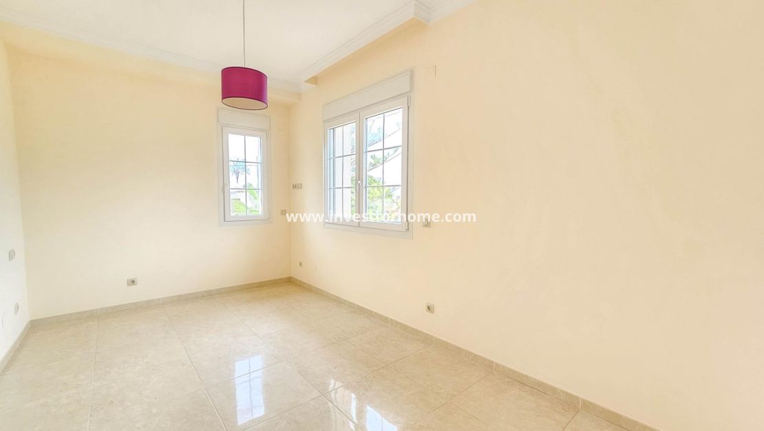 Vente - Villa - Orihuela Costa - Cabo Roig