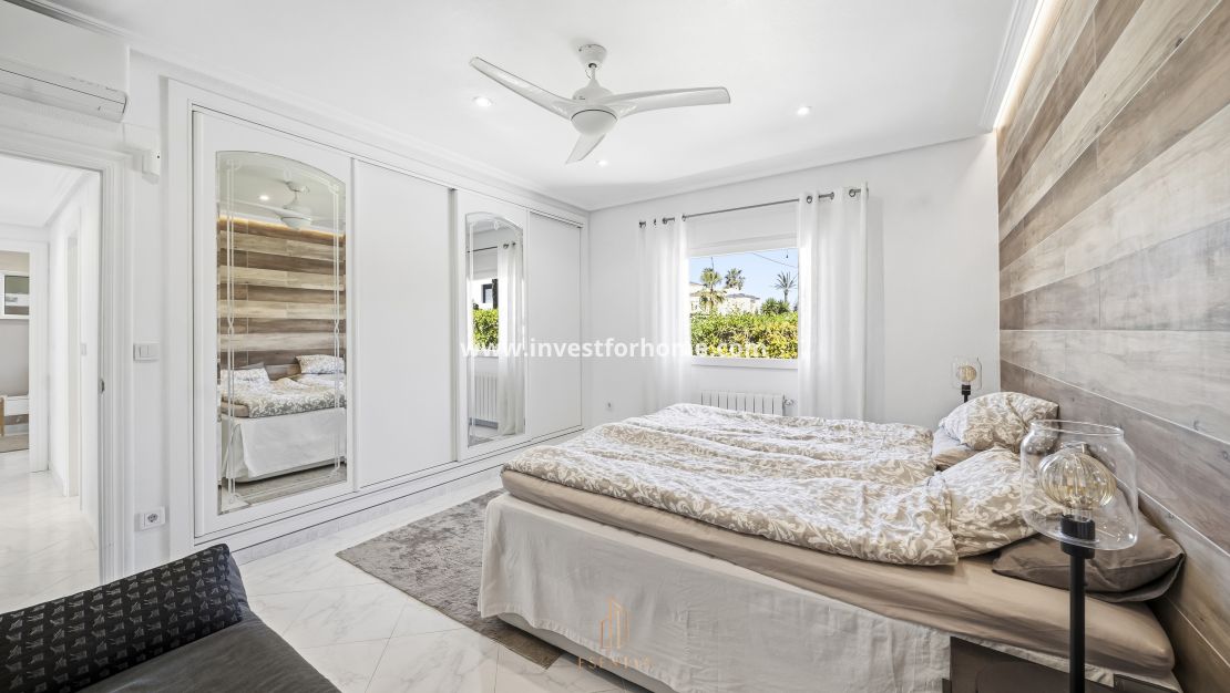 Vente - Villa - Orihuela Costa - Cabo Roig