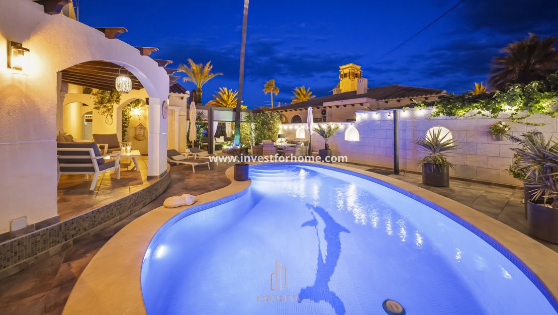 Vente - Villa - Orihuela Costa - Cabo Roig