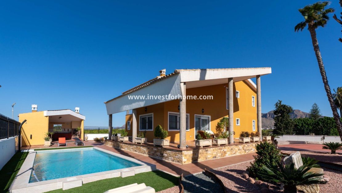 Vente - Villa - Orihuela Costa - Correntías Medias