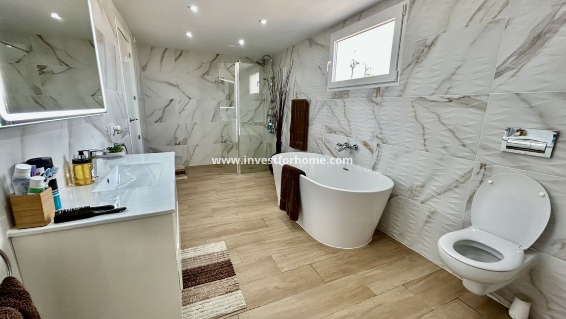 Vente - Villa - Orihuela Costa - Costa Blanca