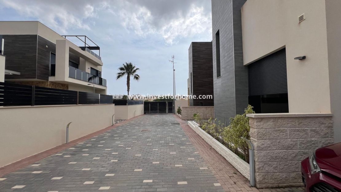 Vente - Villa - Orihuela Costa - Lomas De Cabo Roig