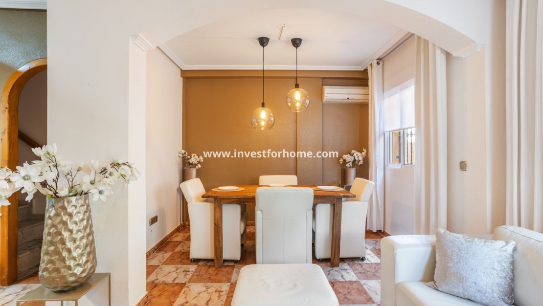 Vente - Villa - Orihuela Costa - Lomas de Caboroig