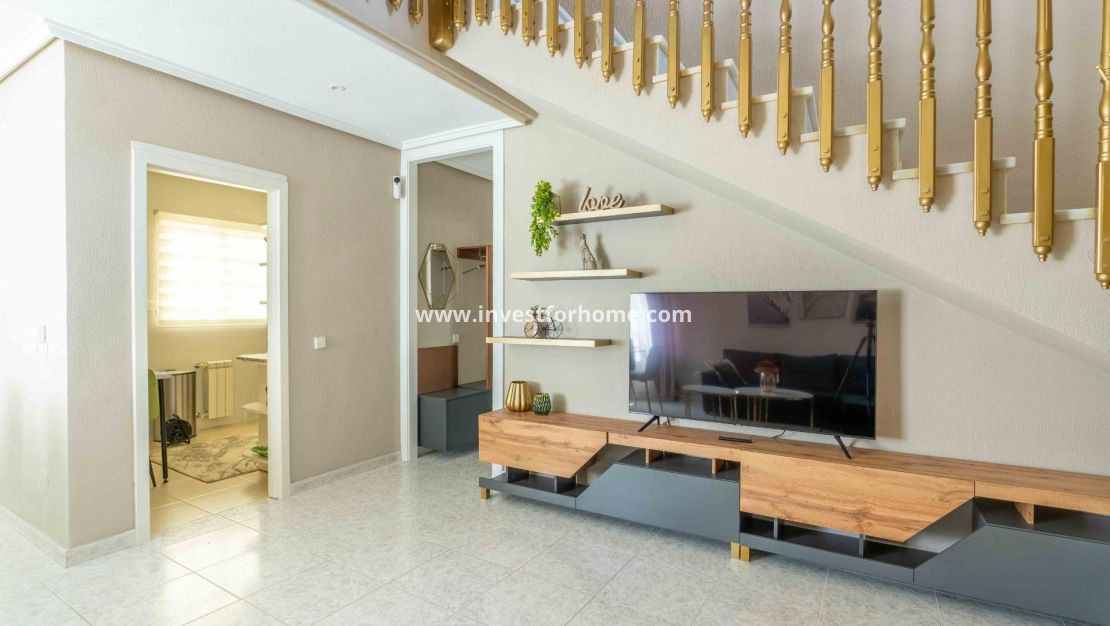 Vente - Villa - Orihuela Costa - Punta Prima