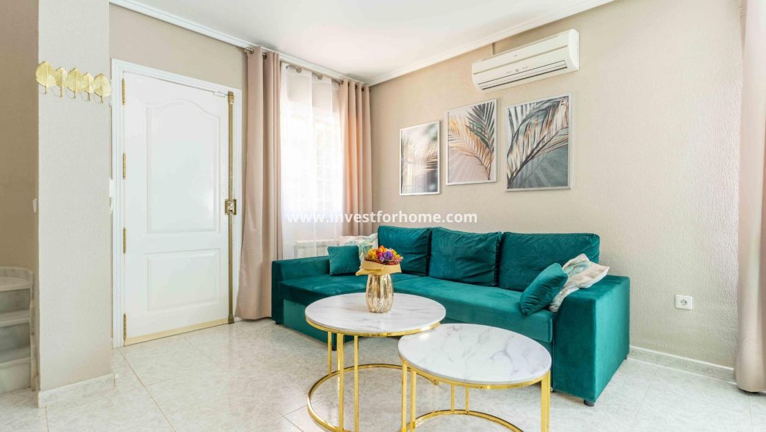 Vente - Villa - Orihuela Costa - Punta Prima