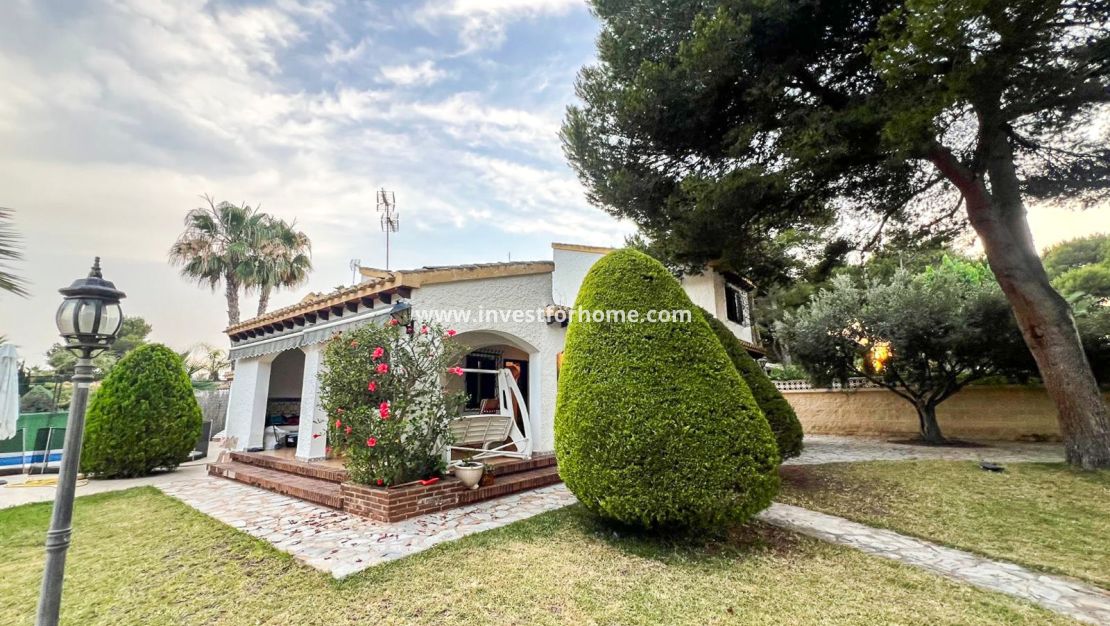Vente - Villa - Orihuela Costa - Punta Prima