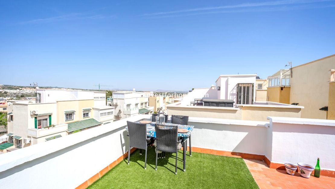 Vente - Villa - Orihuela Costa - Res Valle de los pinos